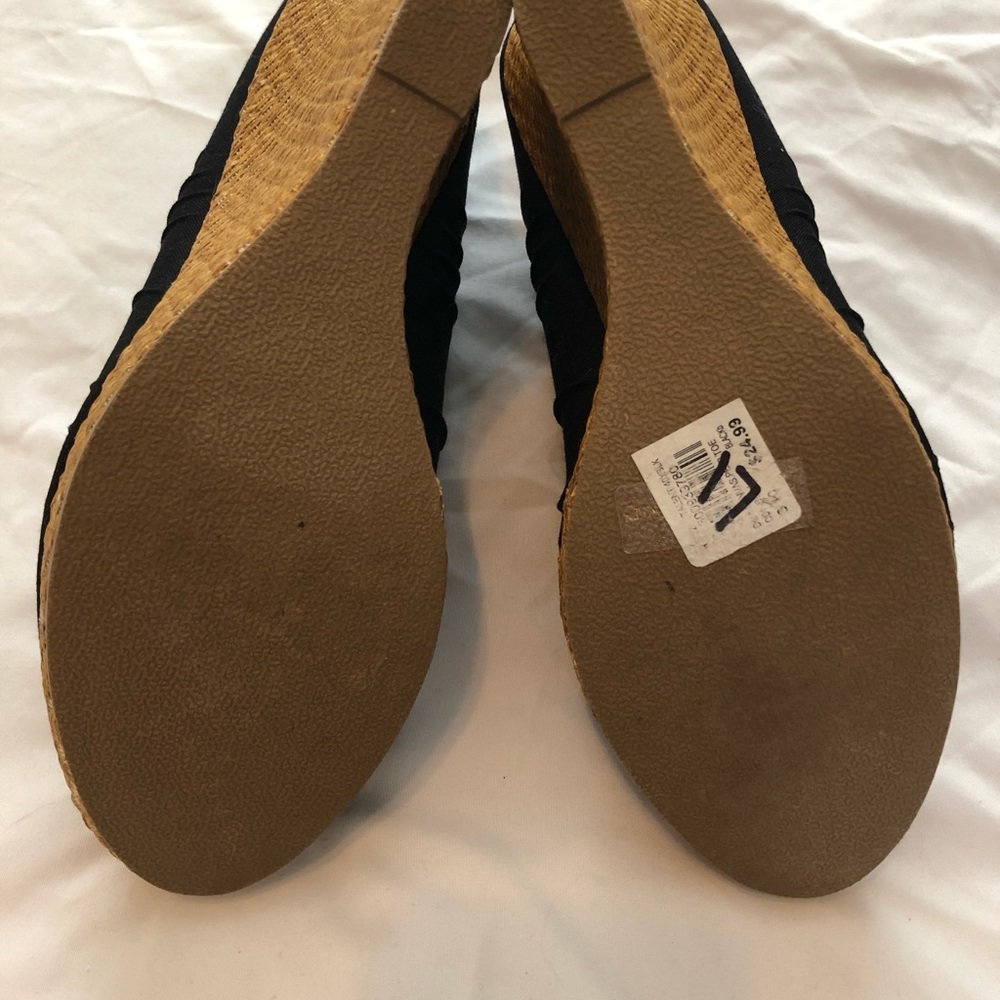 Wedges - Picture 3 of 3